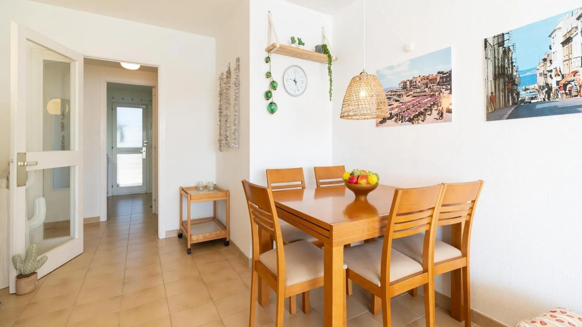 2 Bedroom Apartment Near The Beach L'Escala