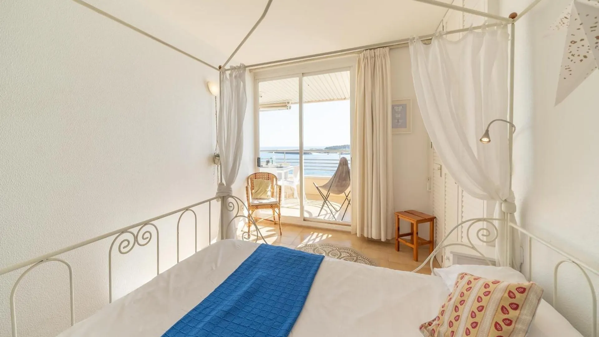 2 Bedroom Apartment Near The Beach L'Escala Spain